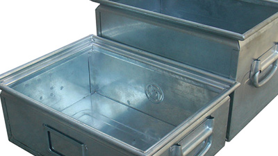 菠萝网站免费看物流机器为您讲解金属周转箱相较于传统周转箱优劣势